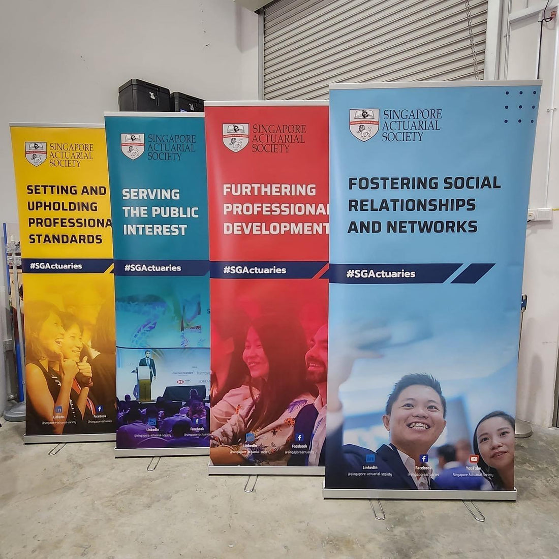 Stand Out at Your Next Event: The Power of PullUpStand.com’s Display Standees